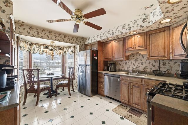 110 crosswinds lane, Murrysville, PA 15668