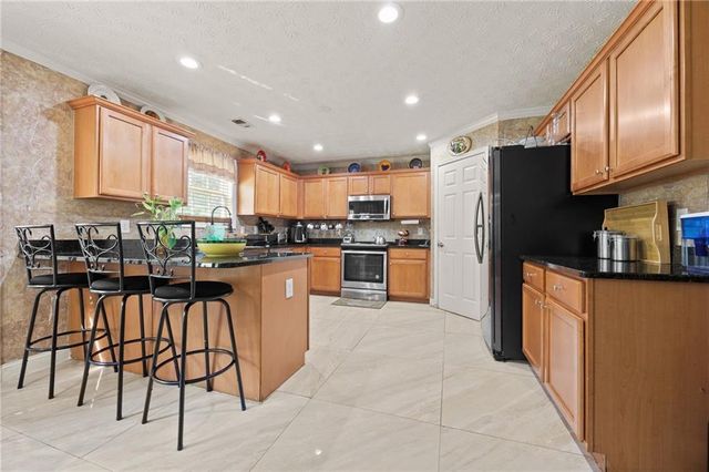 1107 Folkstone Drive, Mcdonough, GA 30253