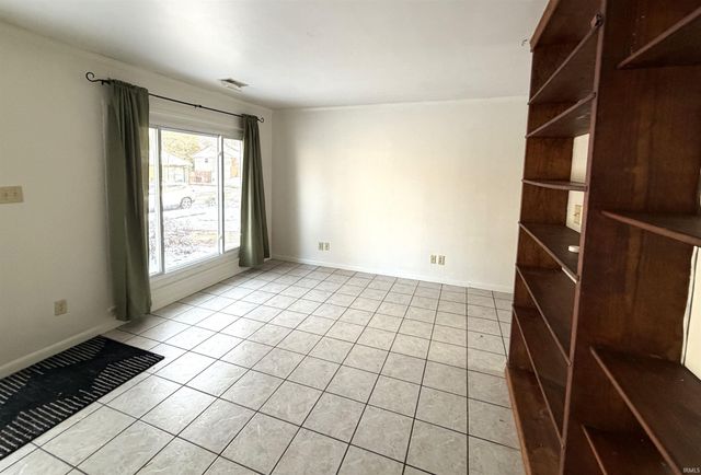 3421 N Windcrest Drive, Bloomington, IN 47404