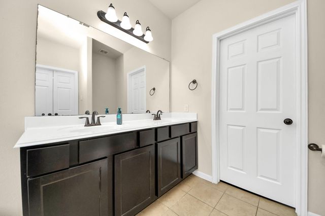 6638 Sharpstone Creek Lane, Houston, TX 77084