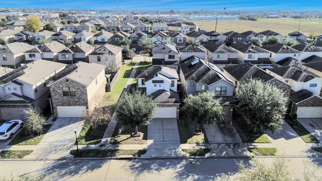 6638 Sharpstone Creek Lane, Houston, TX 77084