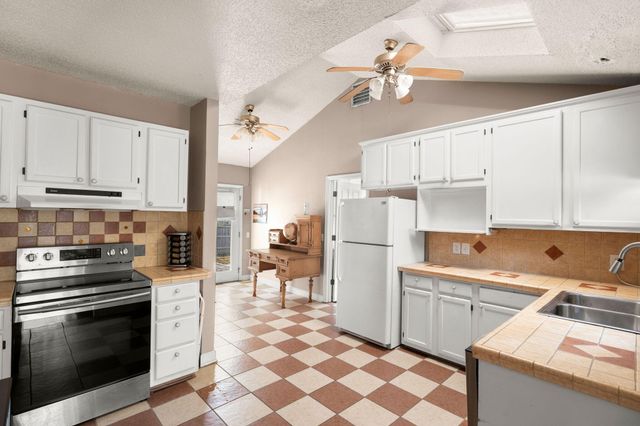 417 Dennis Avenue, Moncks Corner, SC 29461