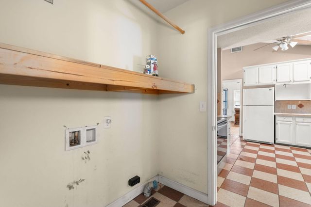 417 Dennis Avenue, Moncks Corner, SC 29461