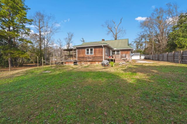 417 Dennis Avenue, Moncks Corner, SC 29461