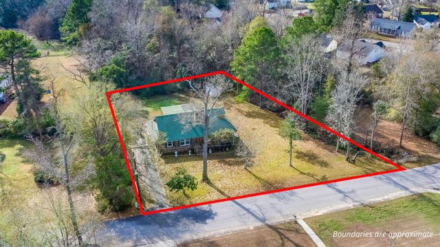 417 Dennis Avenue, Moncks Corner, SC 29461