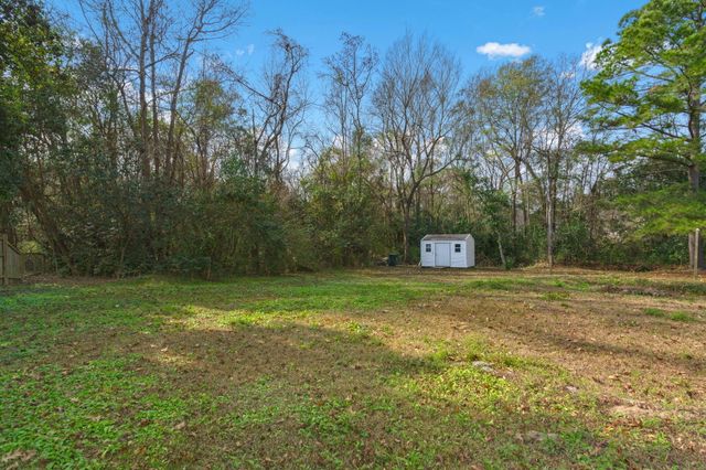 417 Dennis Avenue, Moncks Corner, SC 29461