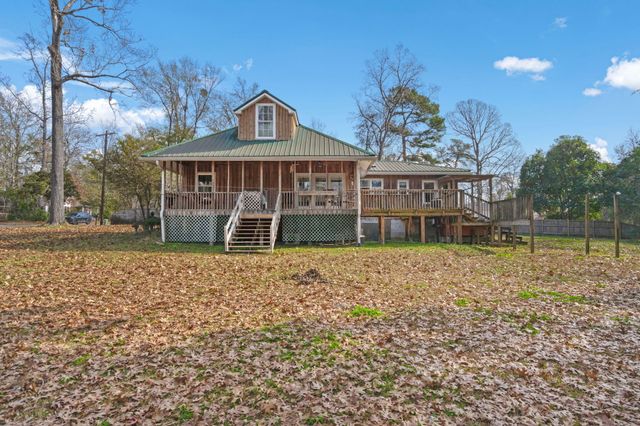 417 Dennis Avenue, Moncks Corner, SC 29461