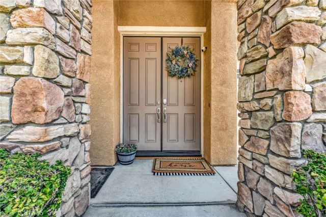 6874 Raspberry Court, Eastvale, CA 92880