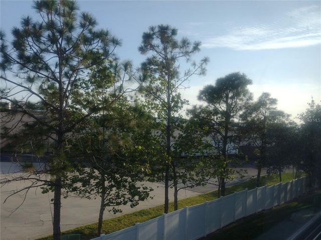 11674 DECLARATION DRIVE, Tampa, FL 33635