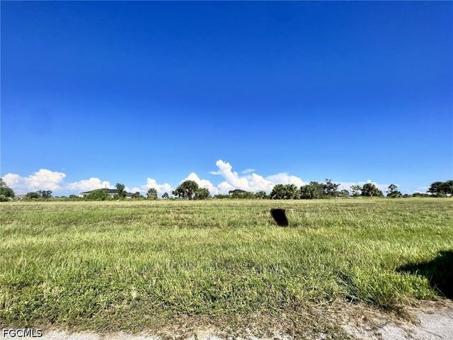 3833 NW 38th AVE, Cape Coral, FL 33993