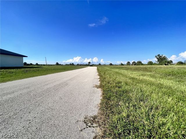 3833 NW 38th AVE, Cape Coral, FL 33993