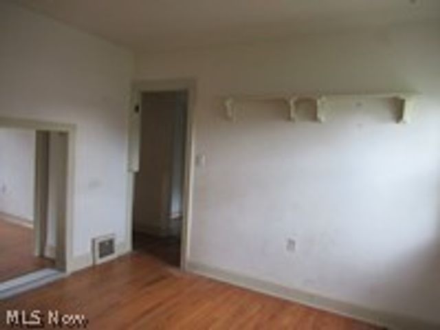 17408 Woodbury Avenue, Cleveland, OH 44135