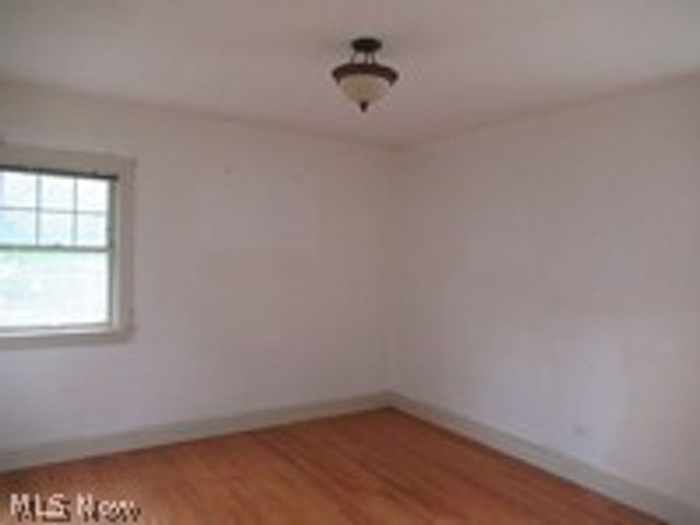 17408 Woodbury Avenue, Cleveland, OH 44135