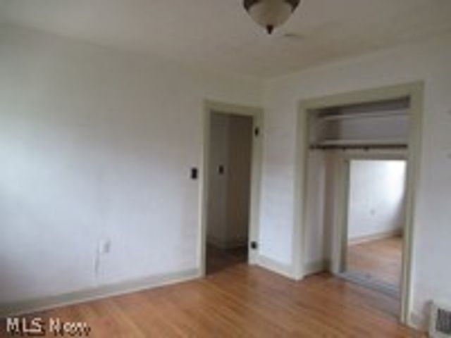 17408 Woodbury Avenue, Cleveland, OH 44135