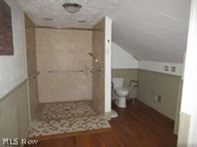17408 Woodbury Avenue, Cleveland, OH 44135