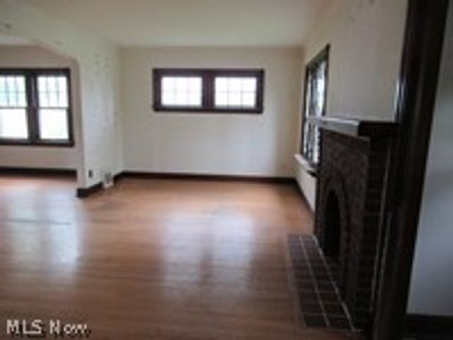 17408 Woodbury Avenue, Cleveland, OH 44135
