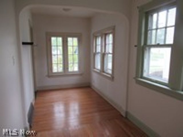 17408 Woodbury Avenue, Cleveland, OH 44135