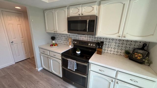 7510 E Thomas Road Unit 224, Scottsdale, AZ 85251