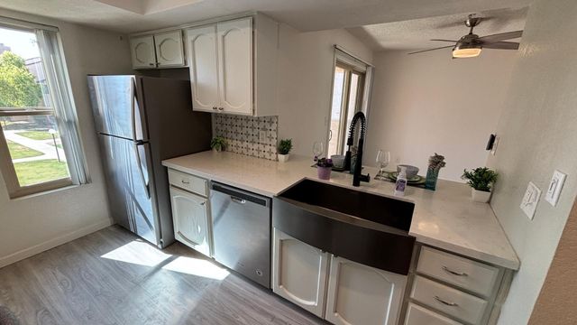 7510 E Thomas Road Unit 224, Scottsdale, AZ 85251