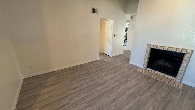 7510 E Thomas Road Unit 224, Scottsdale, AZ 85251