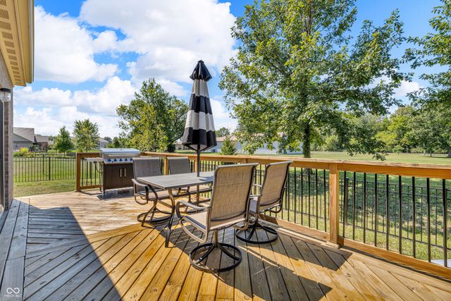 70 Blue Lace Drive, Whiteland, IN 46184