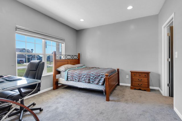 70 Blue Lace Drive, Whiteland, IN 46184