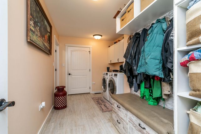 12600 N HECHT RD, Hallsville, MO 65255