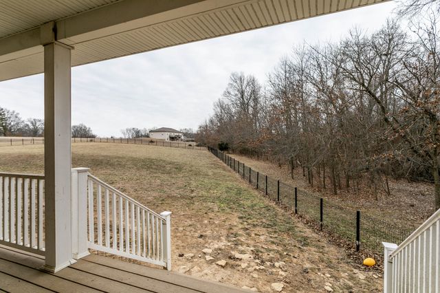 12600 N HECHT RD, Hallsville, MO 65255