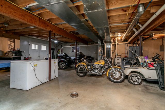 12600 N HECHT RD, Hallsville, MO 65255