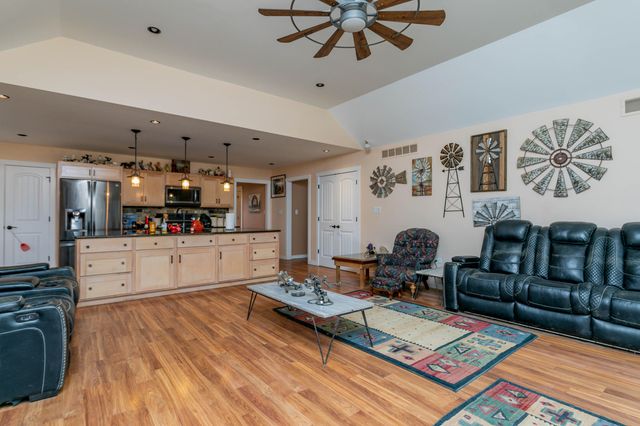 12600 N HECHT RD, Hallsville, MO 65255