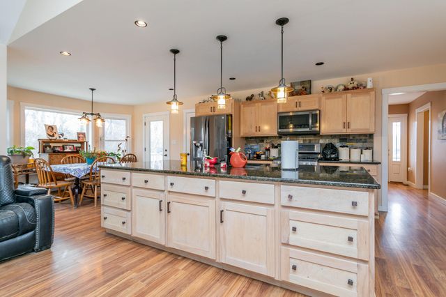 12600 N HECHT RD, Hallsville, MO 65255