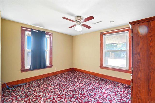 301 W Sycamore Street, Dunkerton, IA 50626