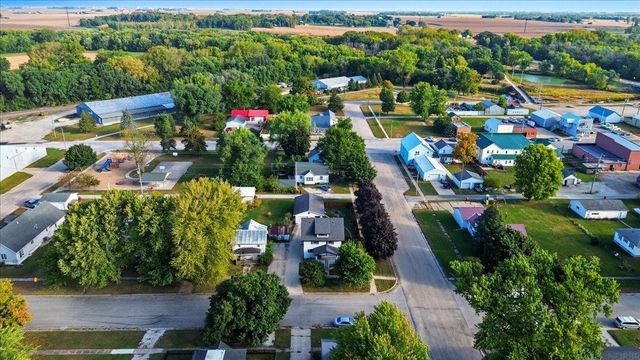 301 W Sycamore Street, Dunkerton, IA 50626