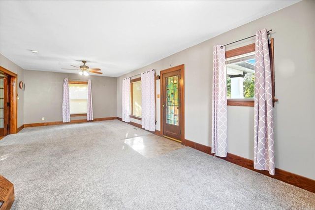 301 W Sycamore Street, Dunkerton, IA 50626