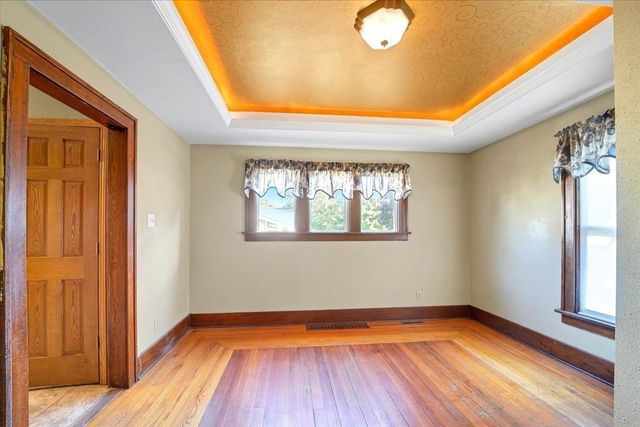 301 W Sycamore Street, Dunkerton, IA 50626