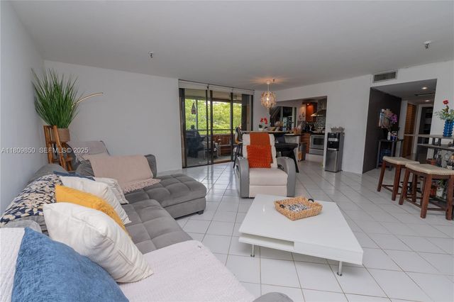 665 NE 195th Street 419, Miami, FL 33179