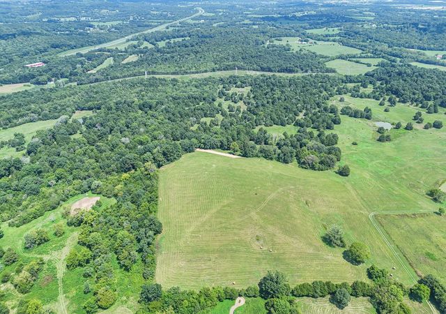 2301 Holloway Rd, Lebanon, TN 37090