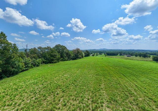 2301 Holloway Rd, Lebanon, TN 37090