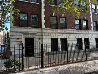 5135 S KENWOOD Avenue 402, Chicago, IL 60615
