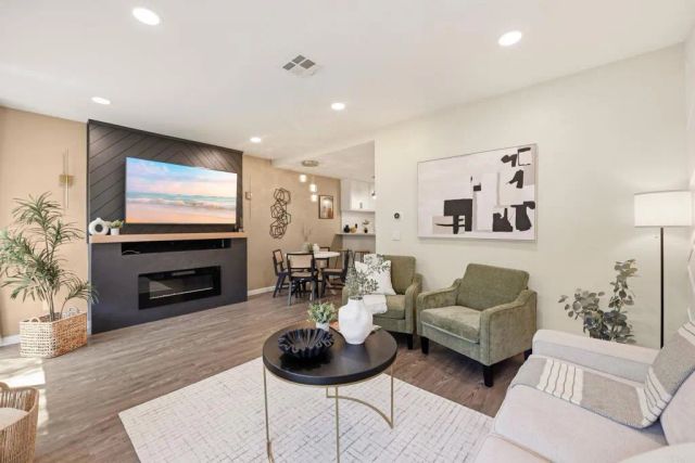 2349 Altisma Way B, Carlsbad, CA 92009
