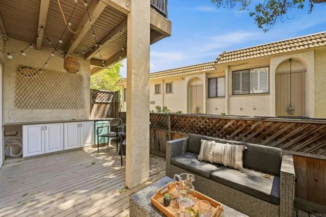 2349 Altisma Way B, Carlsbad, CA 92009