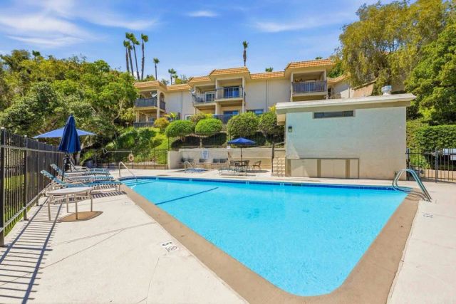 2349 Altisma Way B, Carlsbad, CA 92009