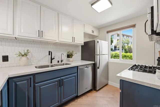 2349 Altisma Way B, Carlsbad, CA 92009