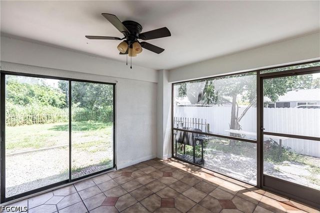 1717 NE 6th TER, Cape Coral, FL 33909