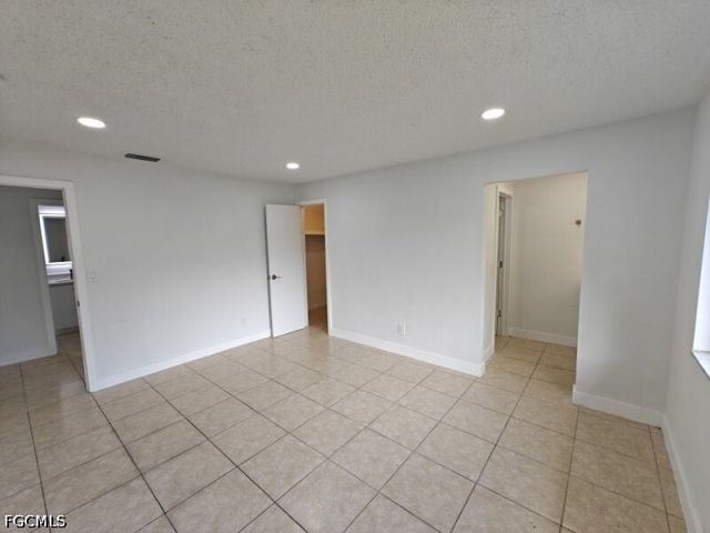 1717 NE 6th TER, Cape Coral, FL 33909