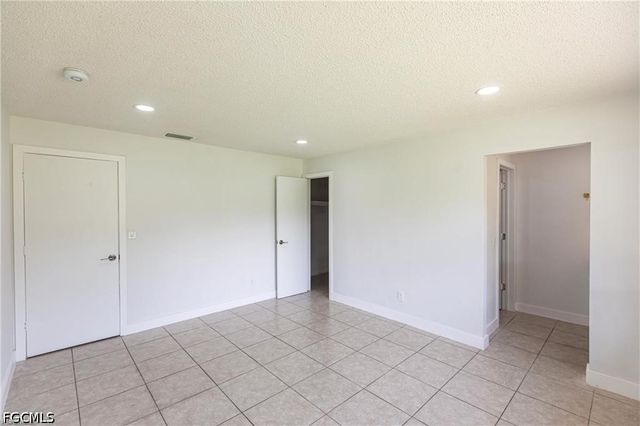 1717 NE 6th TER, Cape Coral, FL 33909