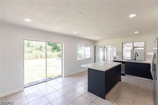 1717 NE 6th TER, Cape Coral, FL 33909