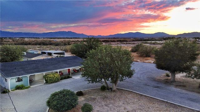 231 Bunarch Road, Pahrump, NV 89060