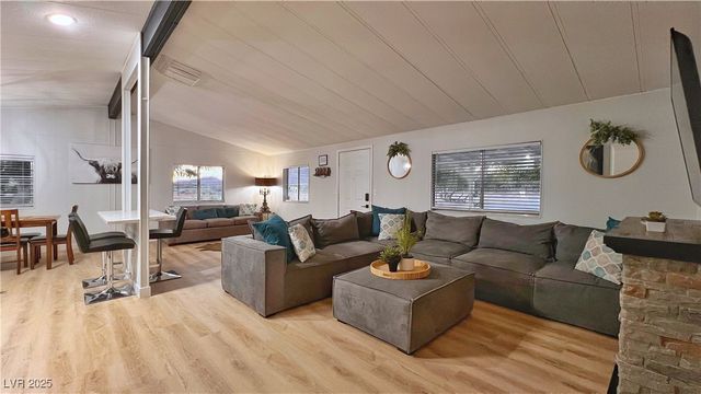 231 Bunarch Road, Pahrump, NV 89060