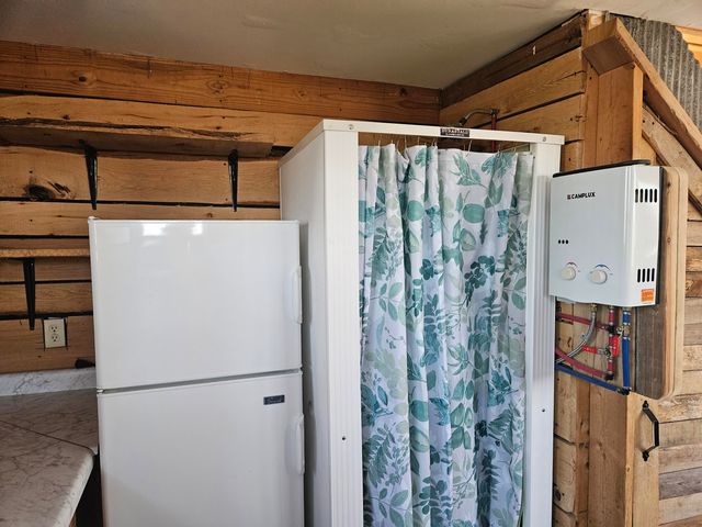 742-5 Rr 2, Ava, MO 65608